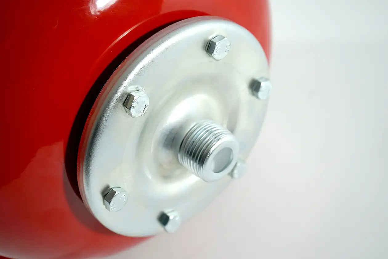 Расширительный бак подвесной РП 35К (БЭЗ) (с креплением)